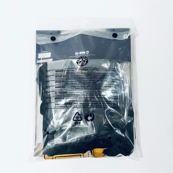 Batman Child Costume - Picture 3 of 4